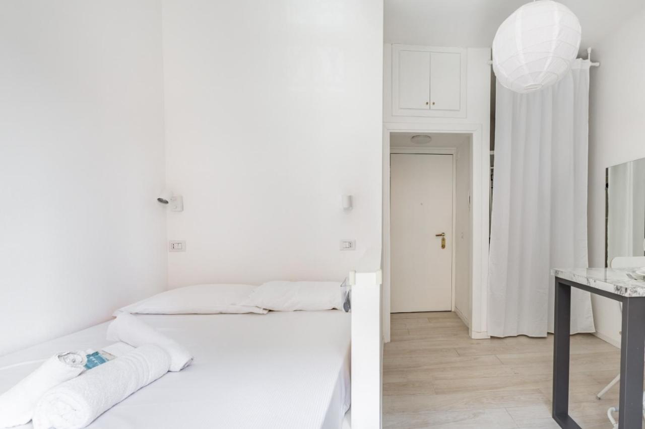 Bright Apt 600Mt From Viale Zara! Milano Exteriör bild
