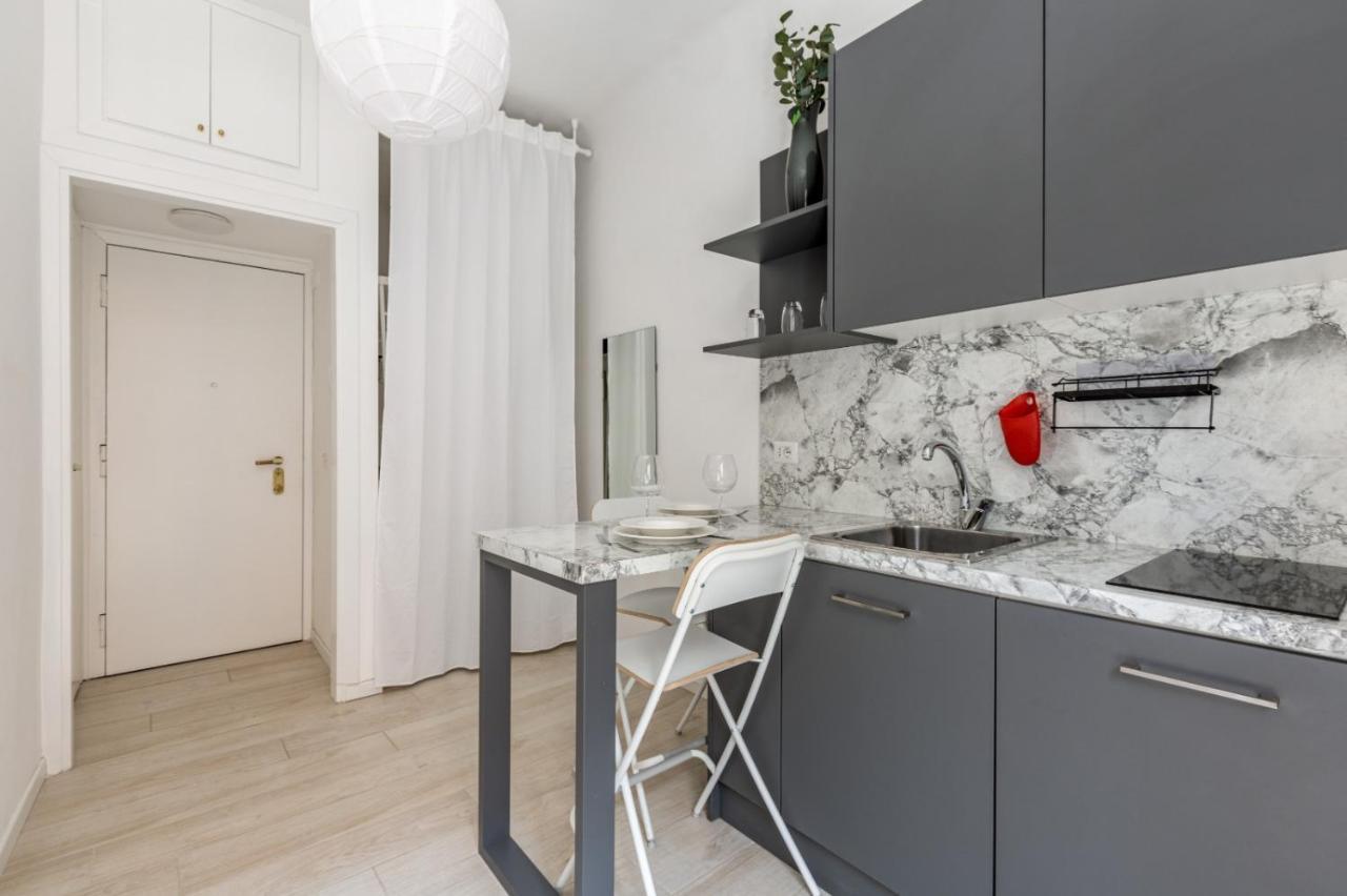 Bright Apt 600Mt From Viale Zara! Milano Exteriör bild