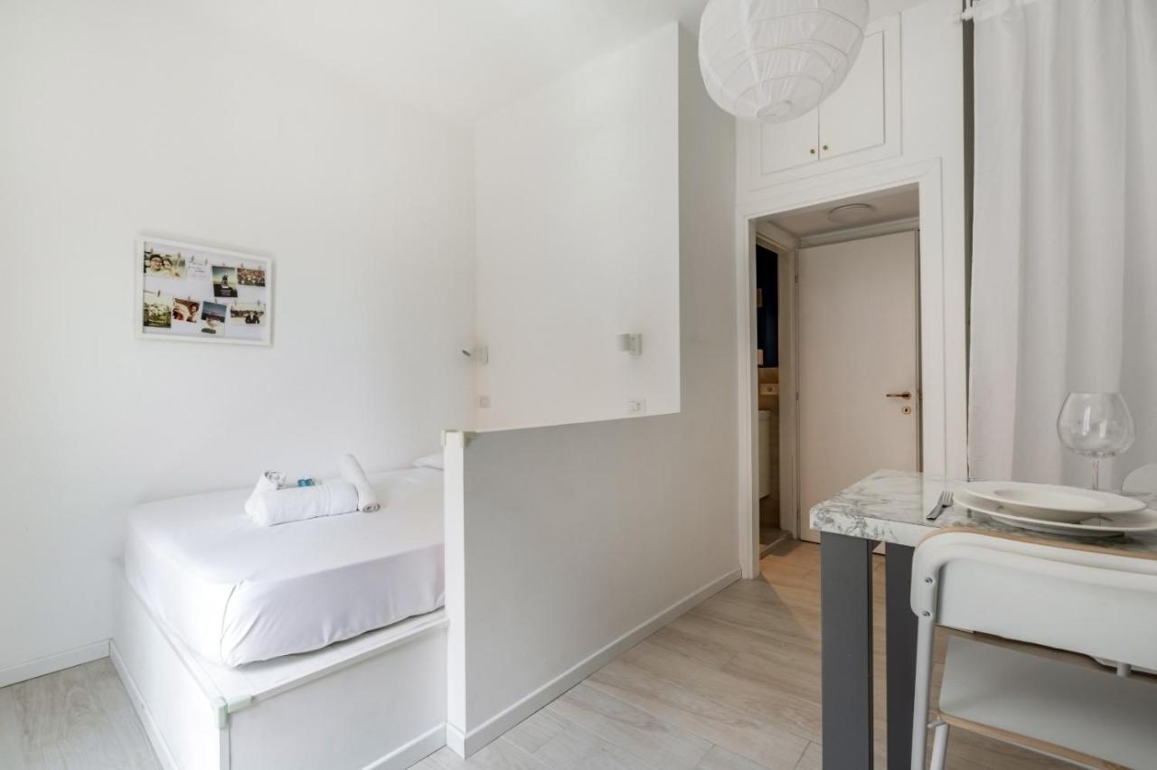 Bright Apt 600Mt From Viale Zara! Milano Exteriör bild